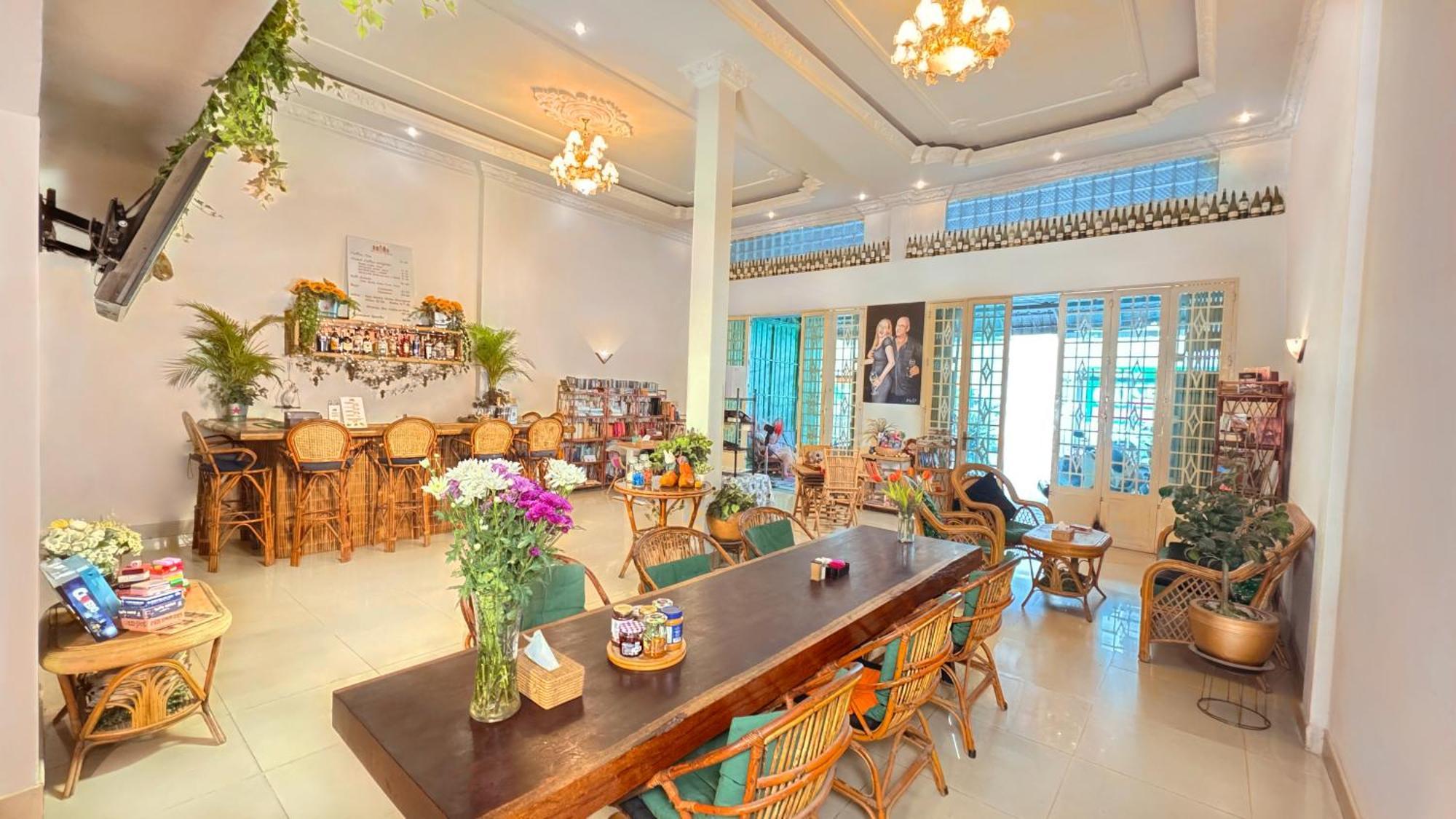 Dutch Hosted B&B, Abc Phnom Penh Luaran gambar